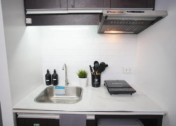 Aparthotel Millenia Suites Cozy Studio Unit 3003 4*